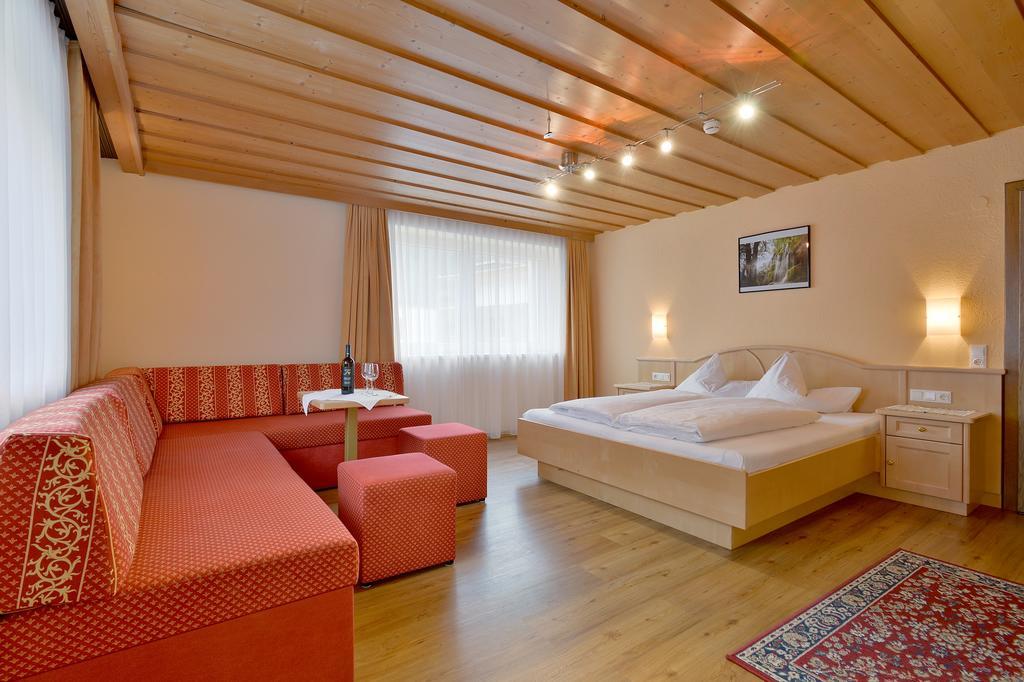 Scheulinghof Hotel Mayrhofen Room photo